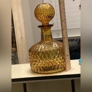 Vintage Diamond Cut Yellow Hue Amber Glass Decanter Stopper ~ Italian Empoli Des